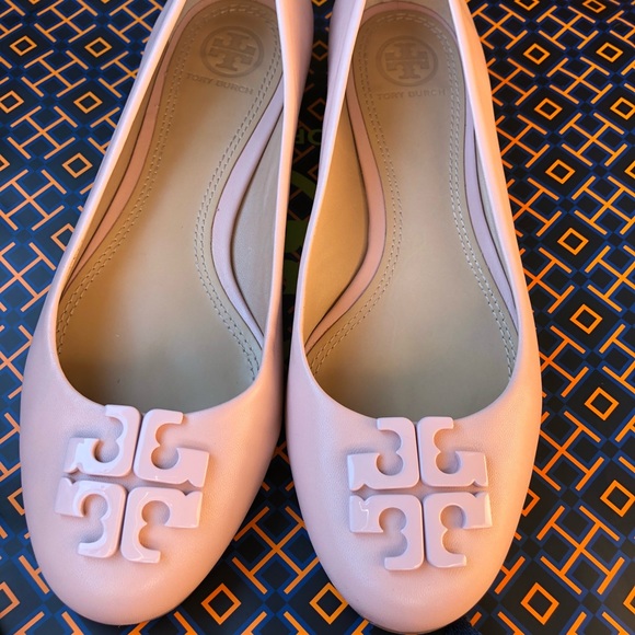 Tory Burch ballet shoes - Picture 1 of 3